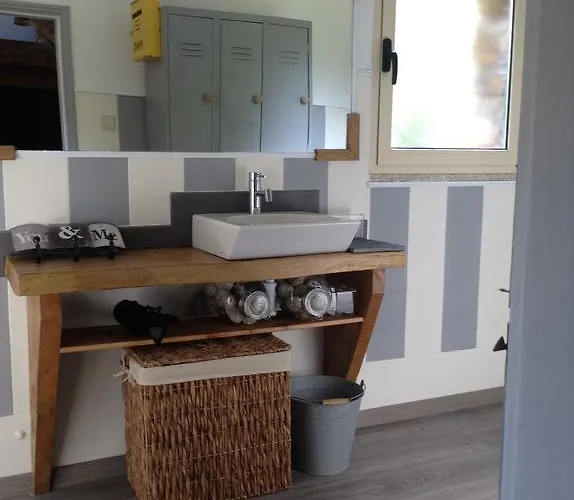 Saberamar Little Country 아로카