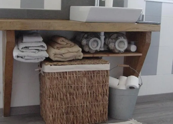 Saberamar Little Country 아로카